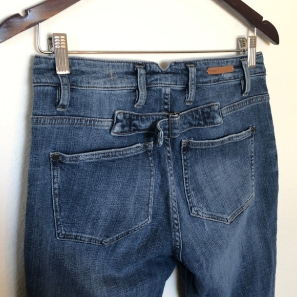 Anthropologie Pilcro Buckle Distressed Boyfriend Jean - Picture 6 of 8